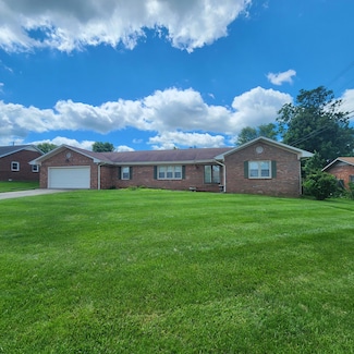 636 Longview Rd, Danville, KY 40422