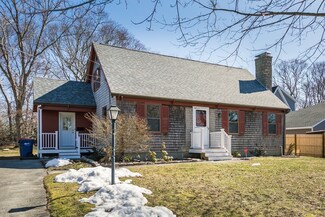 23 Brook Dr, Fairhaven, MA 02719