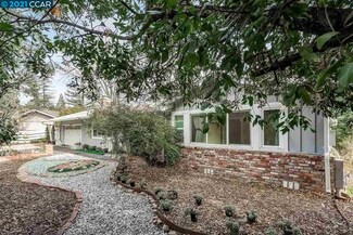 703 Moraga Rd, Moraga, CA 94556