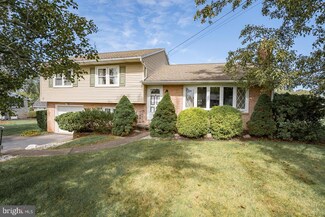 1415 Yoder Ave, Gilbertsville, PA 19525