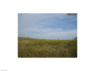 5087 5115 Howenstine Dr SE, East Sparta, OH 44626