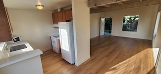 100 Clearbrook Ln Unit C, Costa Mesa, CA 92626