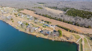 145 N Lake Dr, Leslie, MO 63056