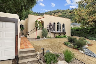 2118 Glen Ivy Dr, Glendale, CA 91206