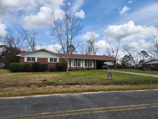 1404 Perryman Dr, Vidalia, GA 30474