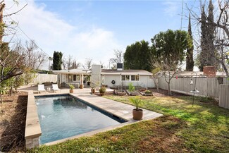 8111 Tunney Ave, Reseda, CA 91335