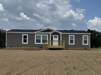 923 White Springs Rd, Lafayette, TN 37083