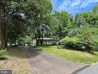 110 Pennapacker Rd, Collegeville, PA 19426