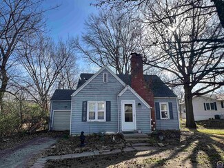 634 SW Grand Ct, Topeka, KS 66606
