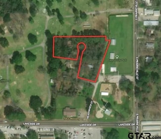 501 Rose Garden Cir, Athens, TX 75751