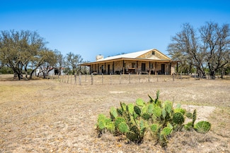 8631 Deer Crossing Dr, Fort McKavett, TX 76841
