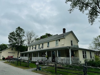 34-38 Plainfield Rd, Plainfield, CT 06354