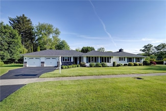 136 Kilbourn Rd, Rochester, NY 14618