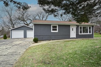 7818 Balsam Dr, Wonder Lake, IL 60097
