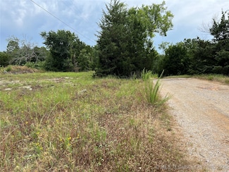 1254 Oak Rd, Eufaula, OK 74432