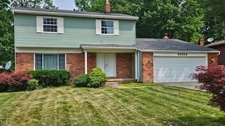 32553 N Roundhead Dr, Solon, OH 44139