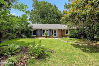 201 Buccaneer Rd, Wilmington, NC 28409