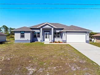 3712 21st St SW, Lehigh Acres, FL 33976