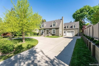 950 W Lincoln St, Birmingham, MI 48009