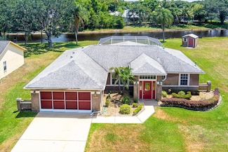 1824 SE Gaskins Cir, Port Saint Lucie, FL 34952