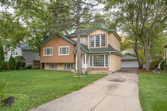 216 Flora Ave, Glenview, IL 60025