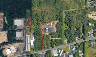 7574 Stadium Dr, Kalamazoo, MI 49009