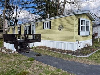 1 Bayberry Dr, Old Orchard Beach, ME 04064