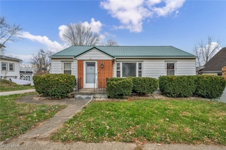 432 N Market St, Shreve, OH 44676