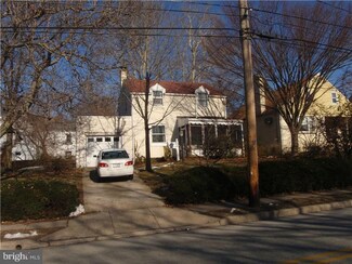 903 E Mermaid Ln, Glenside, PA 19038