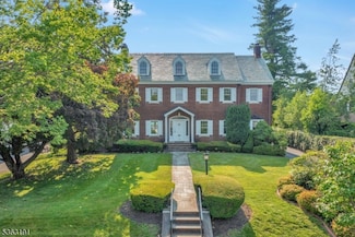 176 Forest Ave, Glen Ridge, NJ 07028