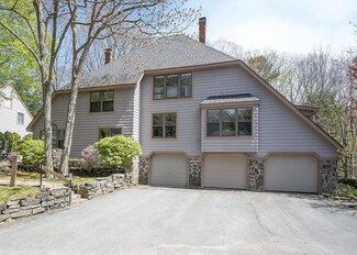 28 Merrimac Place, Cape Elizabeth, ME 04107
