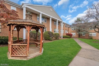 605 Grove St Unit 4, Clifton, NJ 07013