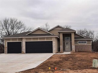 828 E Ruby Ct, Mulvane, KS 67110