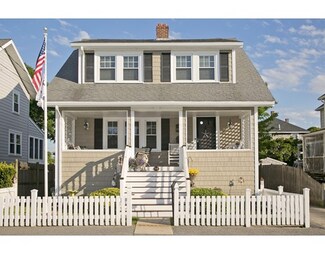 50 B St, Hull, MA 02045