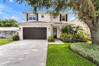 3220 W Price Ave, Tampa, FL 33611