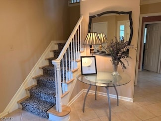 17 Candle Ln, East Brunswick, NJ 08816