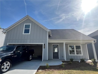 289 Fox Creek Dr, Braselton, GA 30517