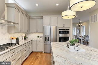 7017 Ridge Dr, Groveton, VA 22306