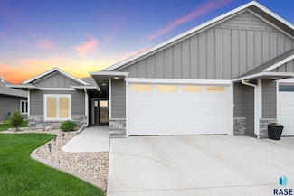 527 Granite Ave, Tea, SD 57064