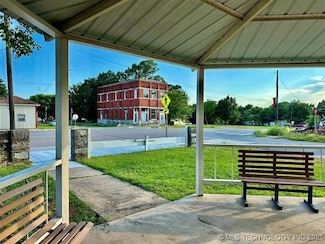 301 W Main, Roff, OK 74865
