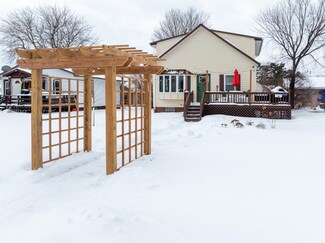 515 NW 7th St, Grand Rapids, MN 55744