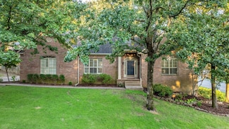 14023 Pleasant Forest Dr, Little Rock, AR 72212