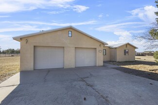 17 Fence Post Dr, Moriarty, NM 87035