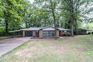 3902 Timbercrest Dr NW, Huntsville, AL 35810