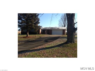 240 Reed Rd, Marietta, OH 45750