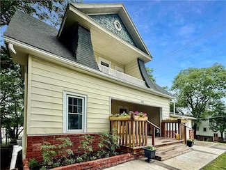 112 N 1st St, Independence, KS 67301