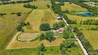 108 7 Cedars Rd, Steelville, MO 65565