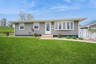 2628 1st St SW, Cedar Rapids, IA 52404