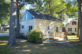 2188 W Norton Ave, Norton Shores, MI 49441