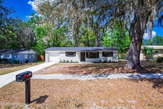 369 Aries Dr, Orange Park, FL 32073